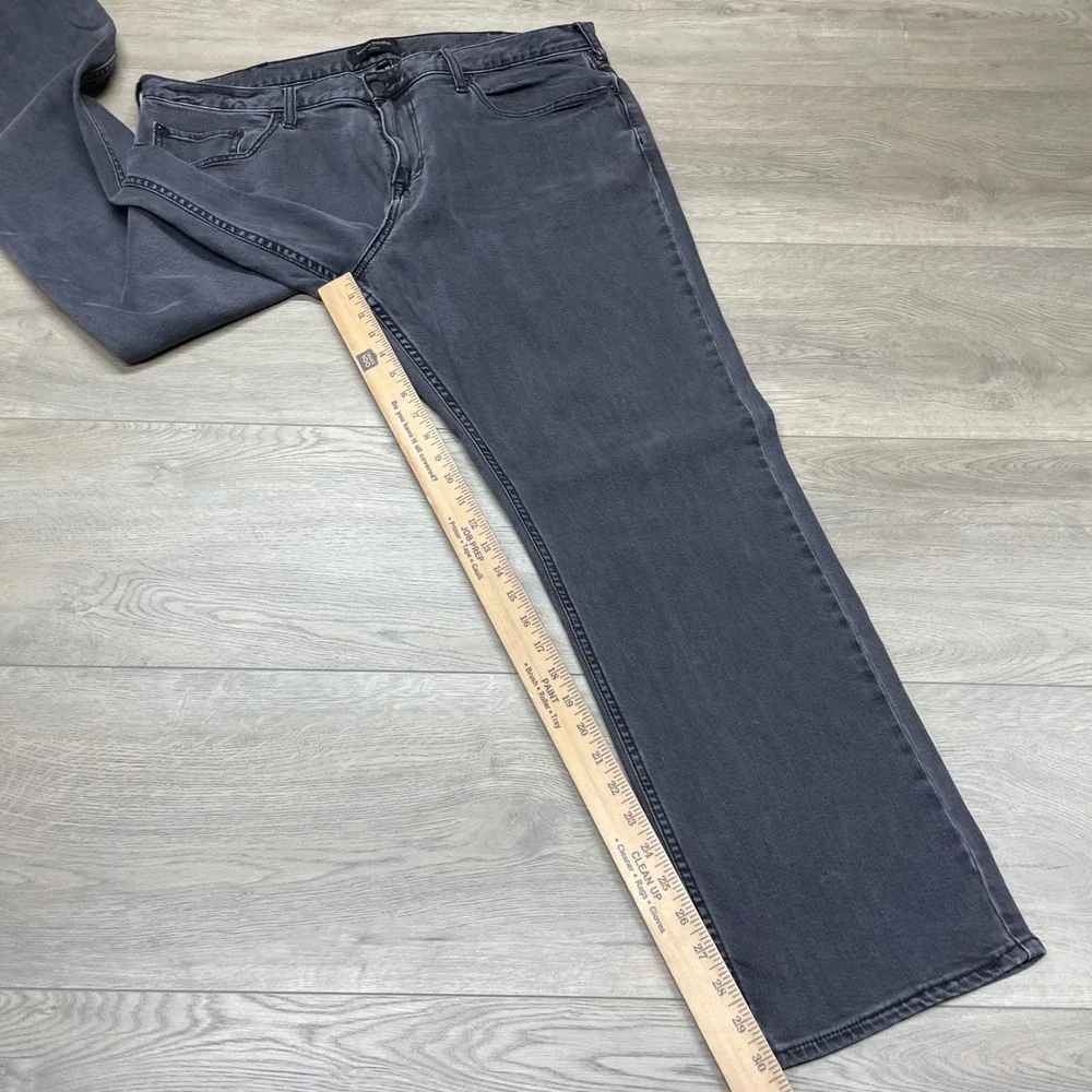 Banana Republic Jeans Mens 38x32 Gray Athletic Fit Dark Charcoal 793321-00